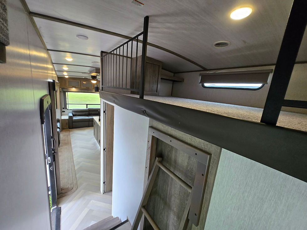 Thumbnail: 2022 SALEM HEMISPHERE 369BL