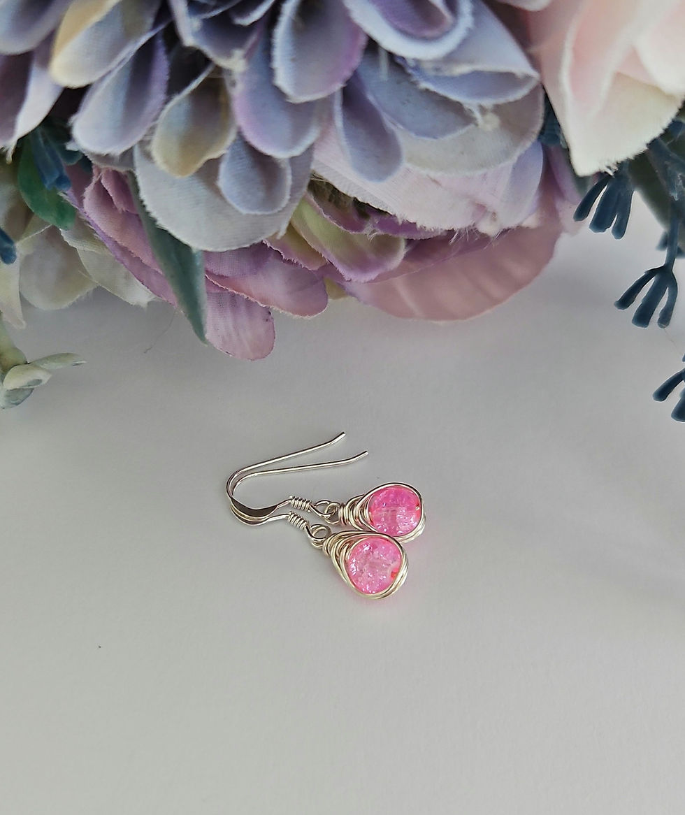 Thumbnail: Dainty crackle wire wrapped earrings 