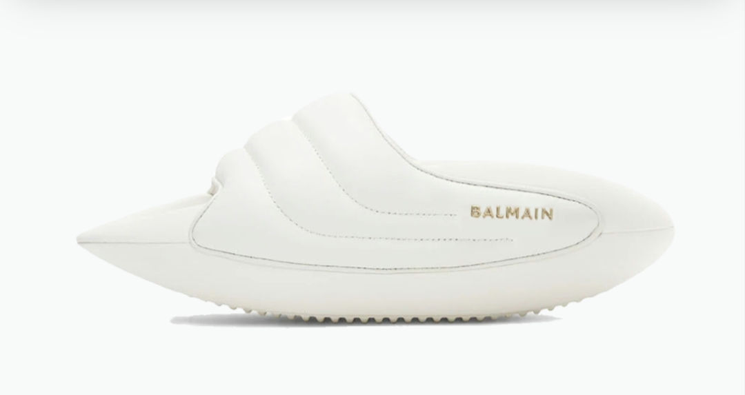 Balmain Mules B-IT In Quilted Leather White
Provenance Cameroun