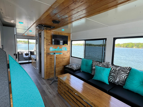 The Hut Boat in Mooresville, NC at Lake Norman