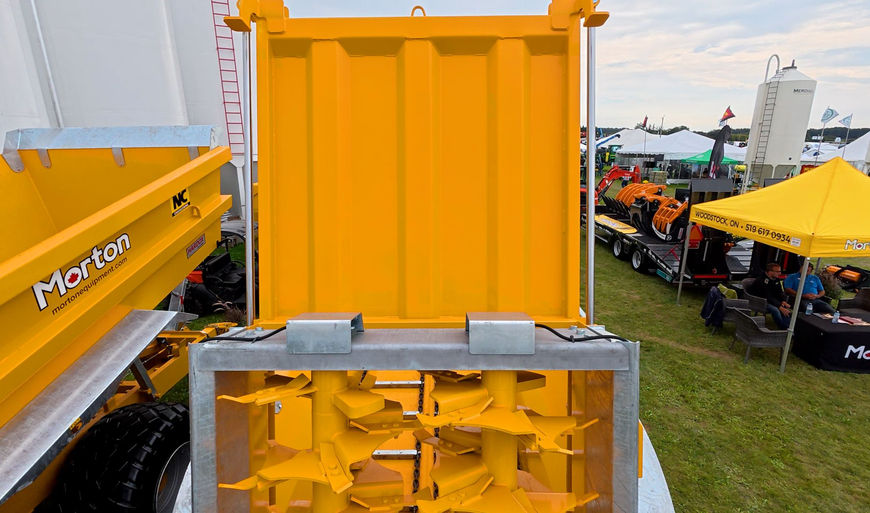 NC Rear Discharge Manure Spreader | 12 Ton / 13 m³ Heavy-Duty Spreader | Morton Equipment