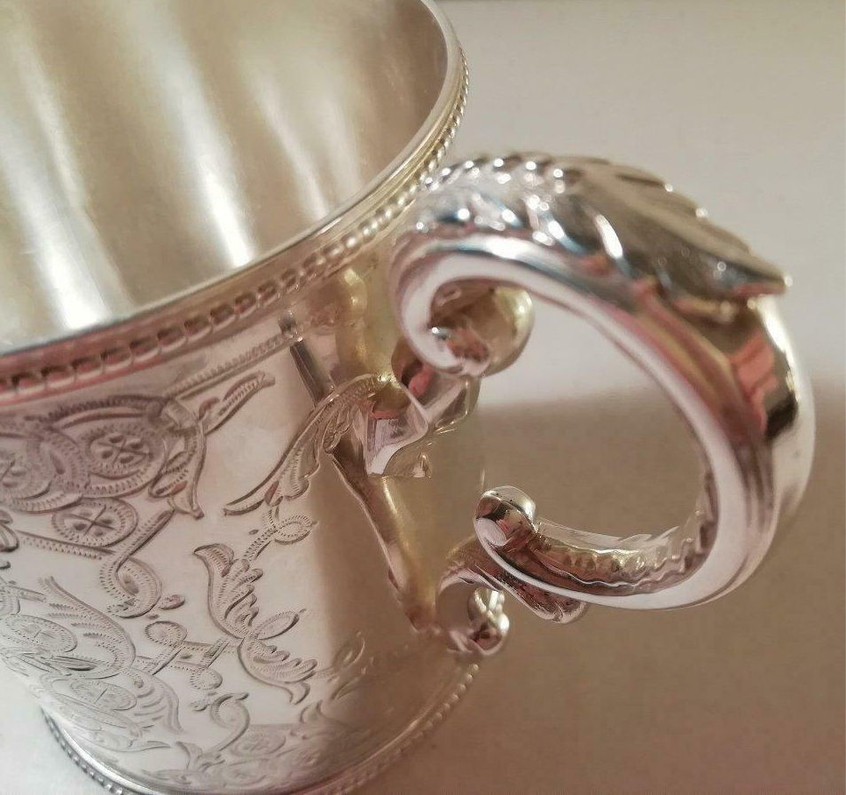 Miniatura: 1863 Ornate Engraved Antique 'Martin Hall & Co' Silver Tankard : Sheffield 1863