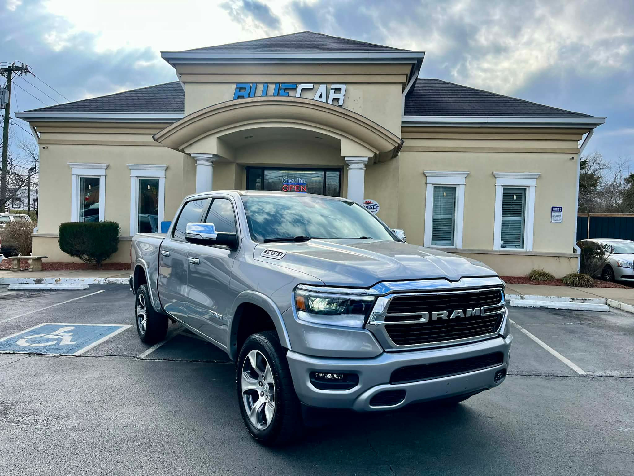 2021 Ram 1500 Laramie 4x2 Crew Cab