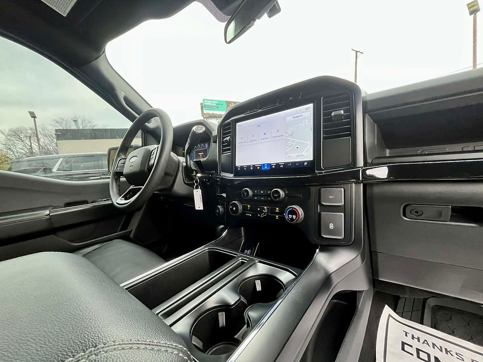 Miniatura: 2024 FORD F-150 STX