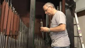 Barrel Organs and Harmoniums