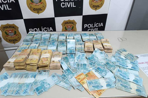 Polícia apreende R$ 255 mil em dinheiro em carro de fornecedor da campanha do PT em Campinas
