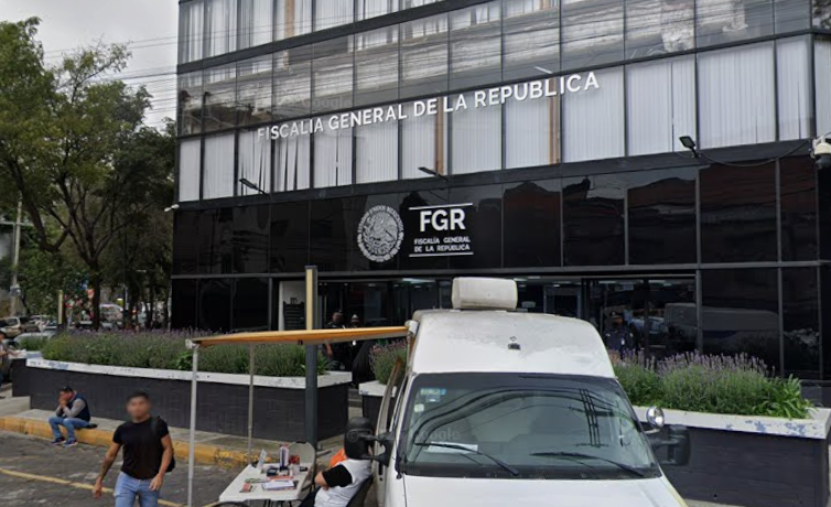 Se registran 43 interesados en encabezar FGR; solo son 6 mujeres