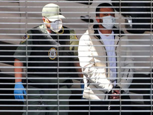 ICE acosa en tribunales mientras Nueva York responde con dignidad