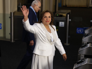 Sheinbaum pide liberación de Pedro Castillo ante destitución de Presidenta de Perú