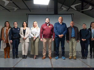 Asiste Burgueño a ciclo de conferencias 'Juventud, experiencia y valores'