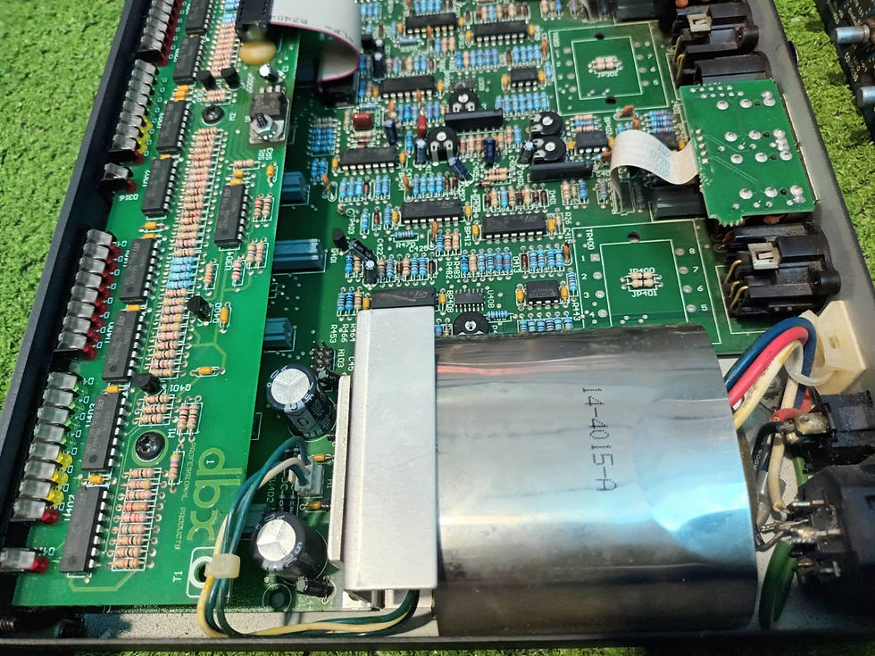 ภาพขนาดย่อ: dbx1046 Compressor Limiter