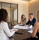 Kundenberatung zu einem Immobilienverkauf durch Panthère Properties