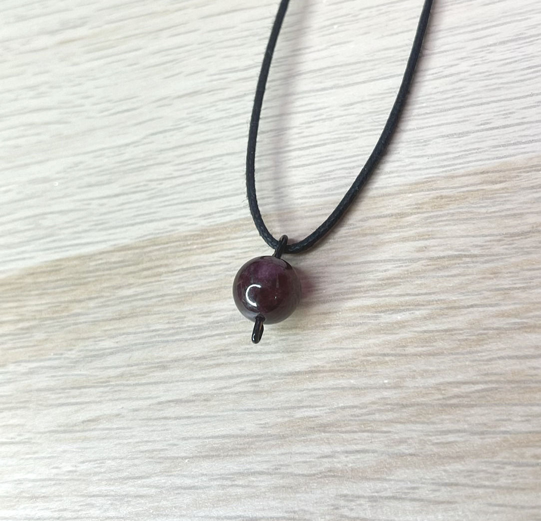 Pendentif Perle Grenat