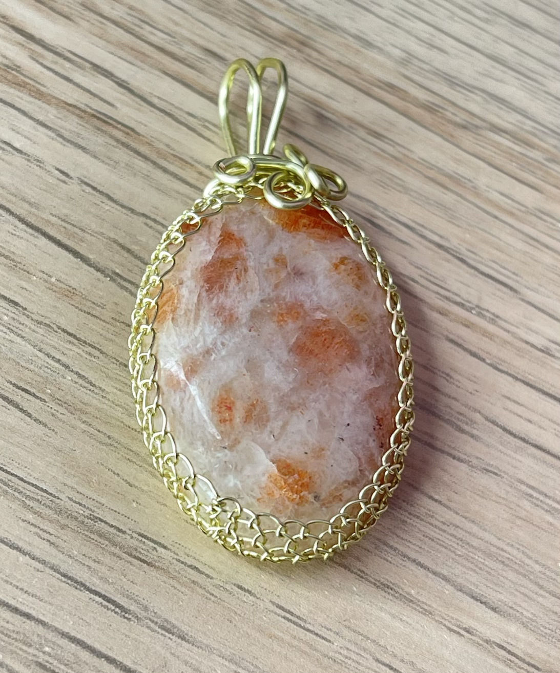 Médaillon Pierre de Soleil - Modèle unique