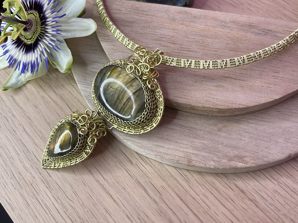 Miniature : Collier Déesse sacrée - Modèle unique 