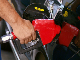 Petrobras aumenta preço da gasolina em 7,5%