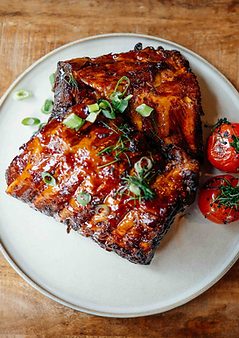 Red and White Elegant Modern Merry Christmas Card.png