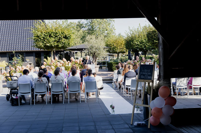 Bruiloft trouwen Grachthof Giethoorn
