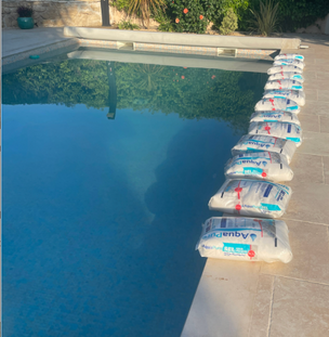 Passage piscine au sel dans le Var : installation d’un électrolyseur au sel