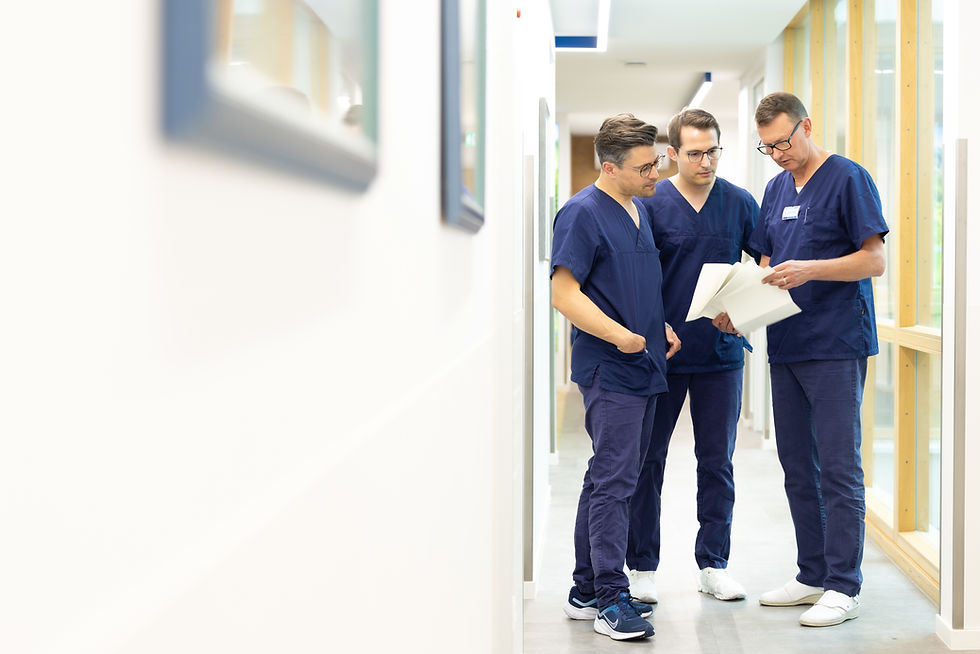 Dr. med. Thomas Weber Dr. med. Jörg Schneider Dr. med. Peter M. Nowak Dr. med. Benedict P. Keller