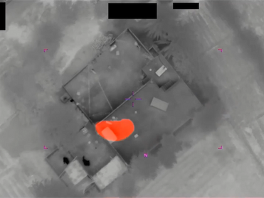 Bola de Luz estranha sobre Base Militar na Síria.