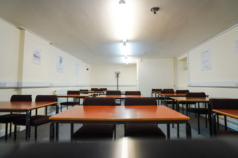 Room 104                                                                  Capacity: 24 From £22.50ph