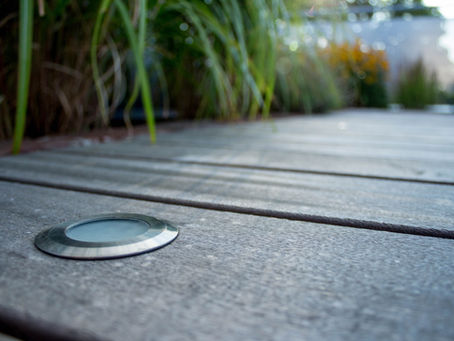 Holzdeck auf Dachterrasse in Leopoldsdorf bei Wien