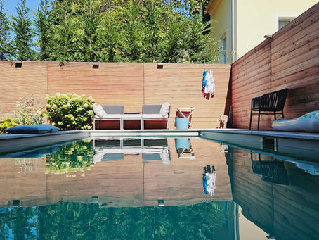 Ein Natorpool in Mödling bei Wien