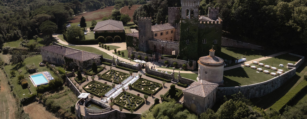 Wedding in Tuscany. Wedding in Castelo de Celsa Castle