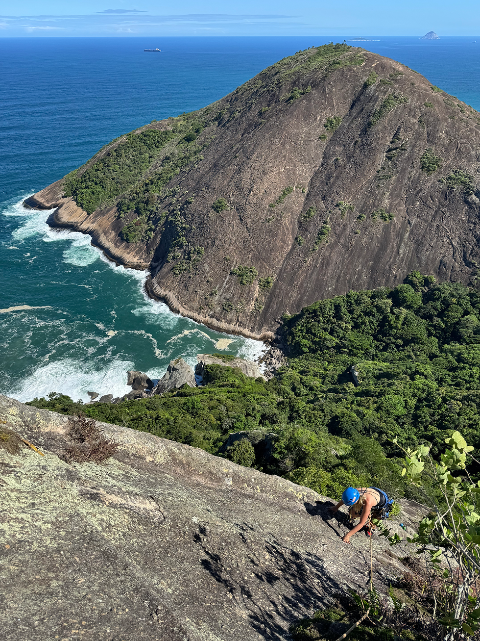 Miniatura: Escalada Agulha Guarischi