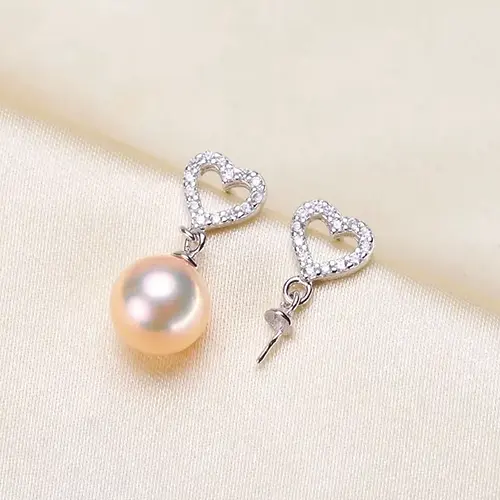 Sweetheart Earring