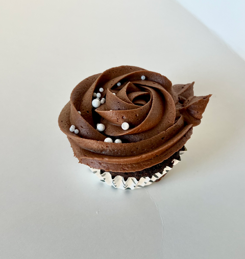 chocolate rose cupcake