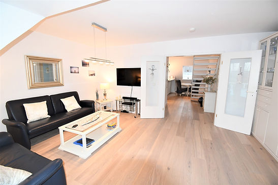 Wohnzimmer 3.JPG