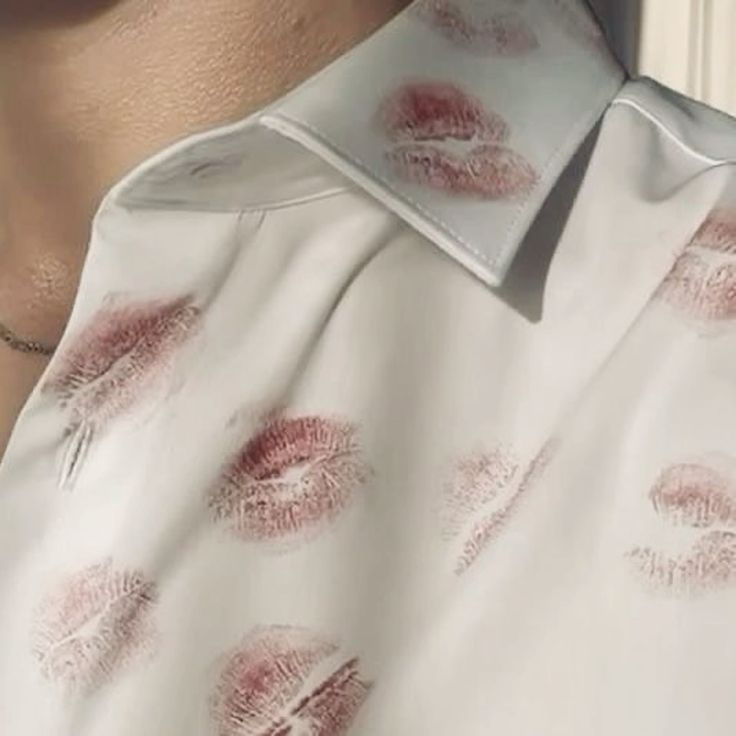 This Isn’t a Mafia Romance, It’s a Whisper of Mafia Energy