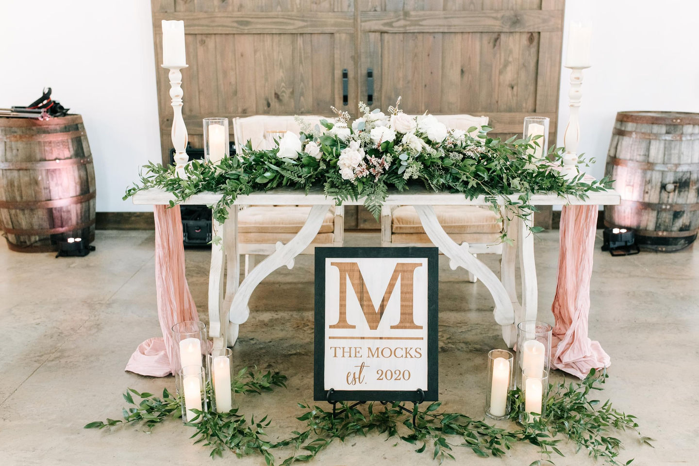 mockweddingfinalslaurenelizabethnashvilleweddingphotographerbarnatfiddledeefarms-215 - Lar