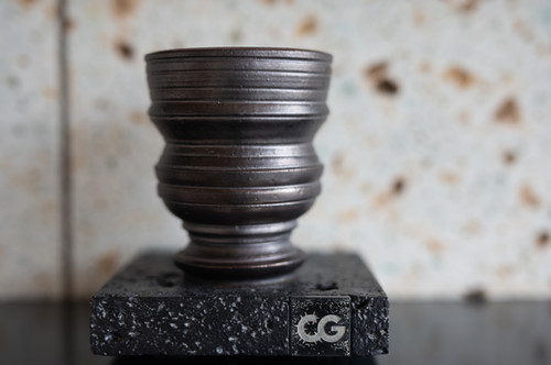 CGオリジナル 大谷石台座 黒 小 | Cactus Green