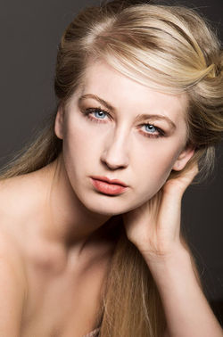 ModelingAgencyHeadshot14