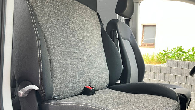 Drehbare Doppelsitzbank jetzt auch für VW Crafter und MAN TGE!