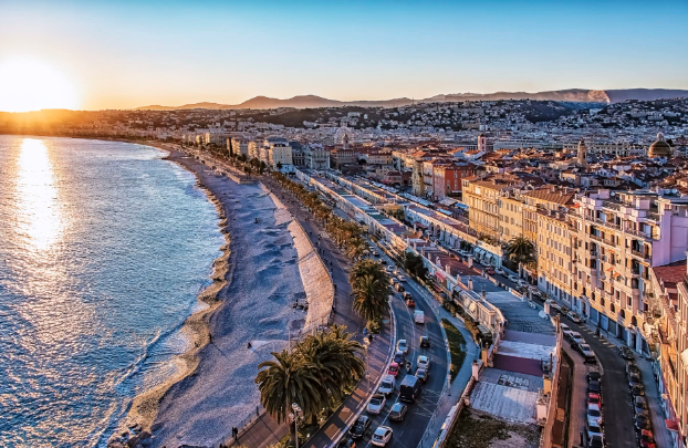 vue-du-chateau-colline-de-nice.png