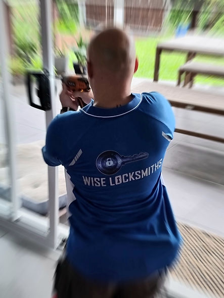 Wise Locksmiths Cairns.jpeg