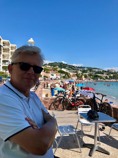 Cycling Coffee stop in Cannes 