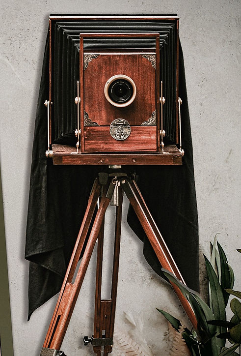 Traffibox selfiegép, Vintage, fotóautomata esküvőkre, rendezvényekre, Partybox #Selfie #Szelfi #PhotoBooth #Fotófülke #SelfieMachine #Szelfigép #PhotoFun #FotósMóka #PhotoMoment #FotóPillanat #InstantPhoto #AzonnaliFotó #CaptureTheMoment #RagaddMegAPillanatot #PhotoLovers #Fotóimádók #SelfieTime #SzelfiIdő #PhotoMagic #FotóVarázs #traffiboxhu #PartyTime #PartiIdő #EventPhotography #EseményFotózás #EventFun #EseményMóka #EventMoments #EseményPillanatok #MemoriesCaptured #MegörökítettEmlékek #PhotoEvent #FotósEsemény #EventSelfie #EseménySzelfi #PartySelfie #PartiSzelfi #EventVibes #EseményHangulat #SpecialMoments #KülönlegesPillanatok #WeddingSelfie #EsküvőiSzelfi #BirthdaySelfie #SzülinapiSzelfi #SpecialDay #KülönlegesNap #CelebrationTime #ÜnnepiIdő #BestDayEver #LegjobbNap #PartyVibes #PartiHangulat #ForeverCaptured #ÖrökkéMegörökítve #BigDay #NagyNap #SelfieCelebration #SzelfiÜnnep #Traffibox #Traffibox #SelfieStation #SzelfiÁllomás #InstaPhoto #InstaFotó #PhotoTrend #FotóTrend #Fotó