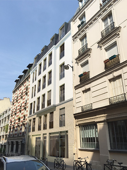 FAÇADE IMMEUBLE PARISIEN