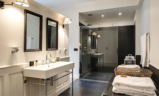 Salle de douche parentale