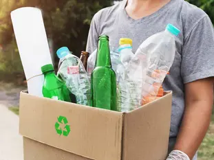 Kazakistan’da Geri Dönüşüm Kutuları ve Atık Yönetim Sistemi