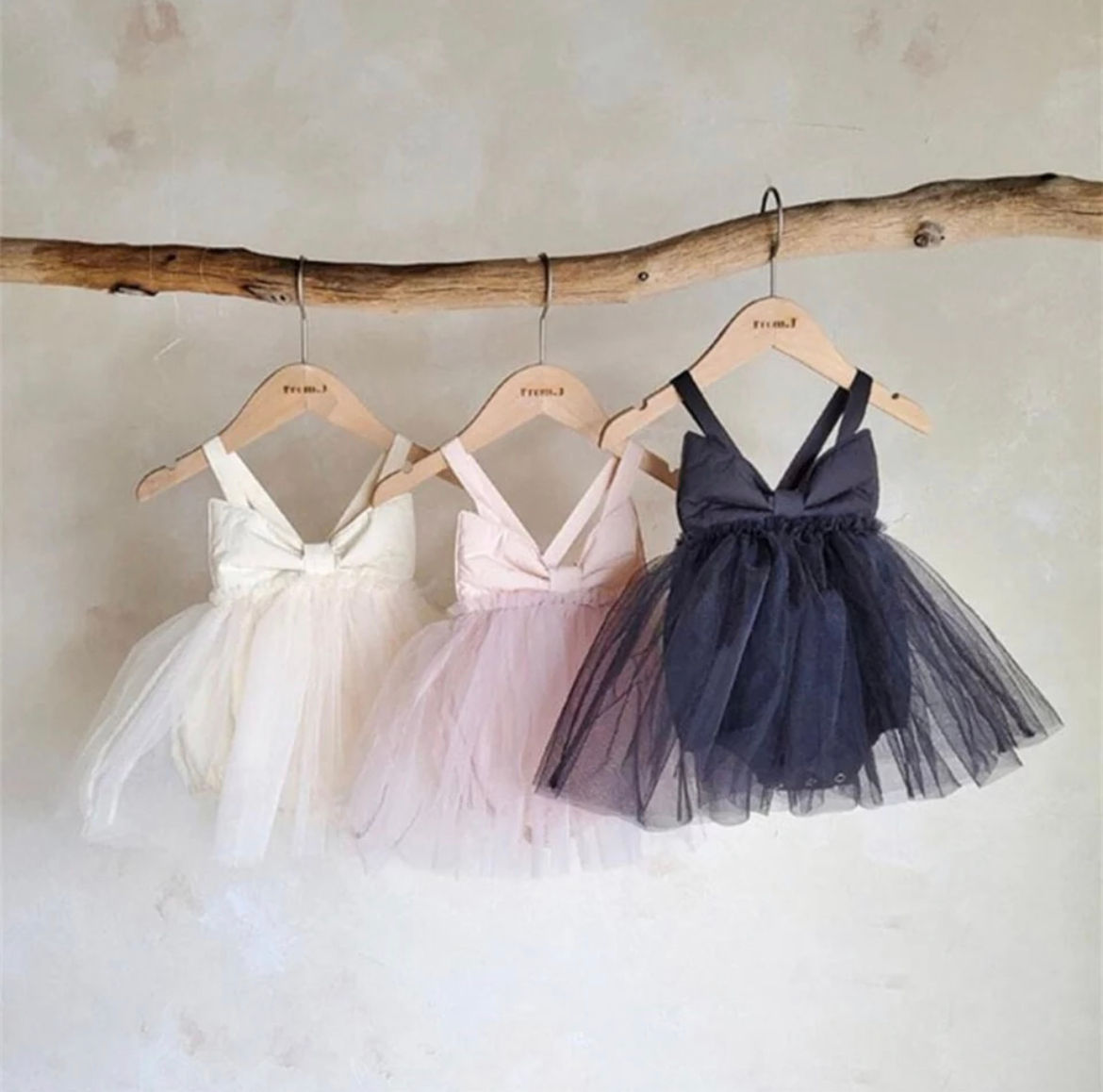 שמלת שושבינה ארבל