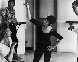 Image-courtesy-The-Australian-Ballet-(1971).jpg