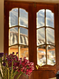 Interior of Amanto restaurant in ollantaytambo peru