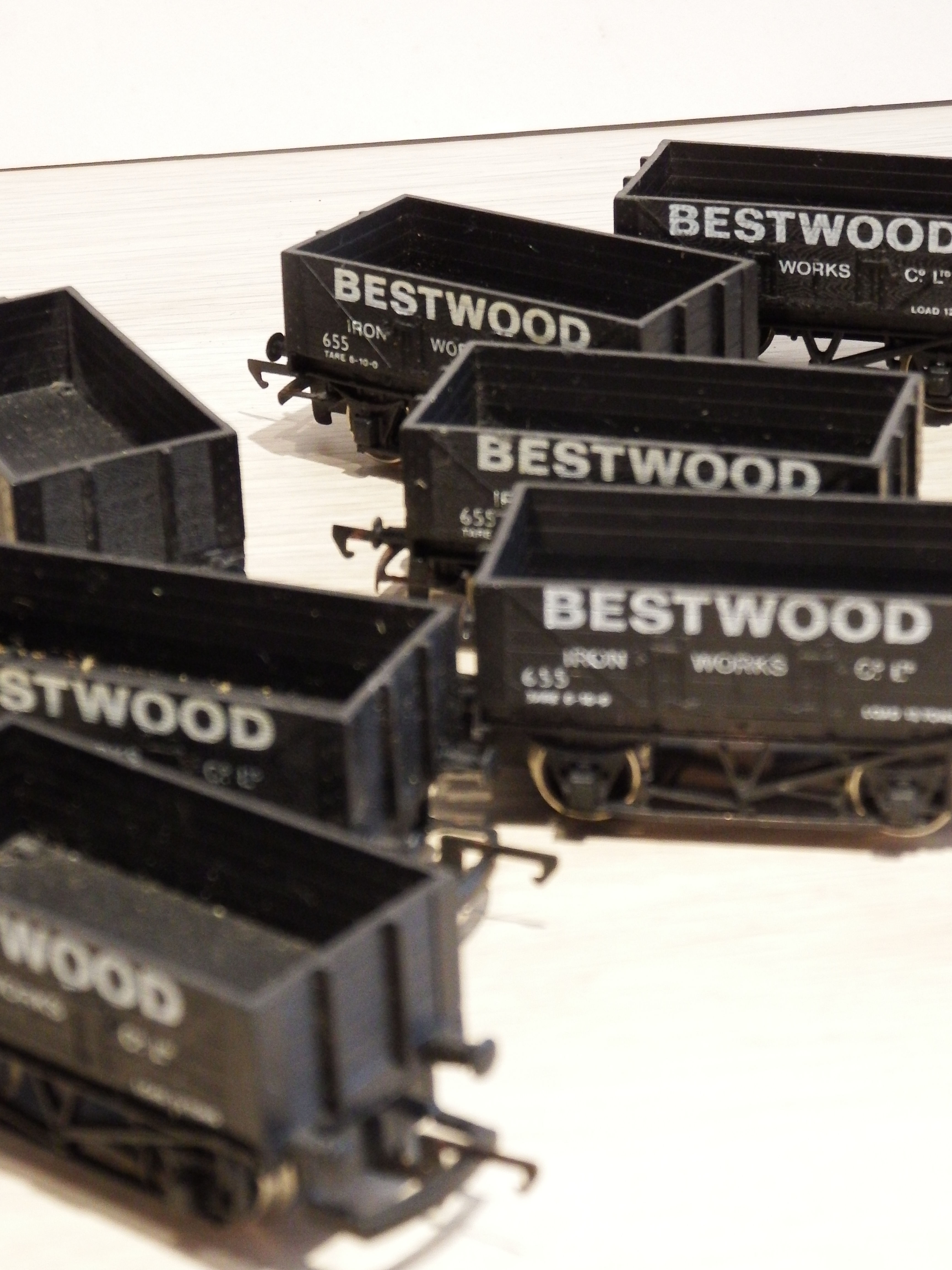 Hornby R096 5 Plank Wagon Bestwood OO scale