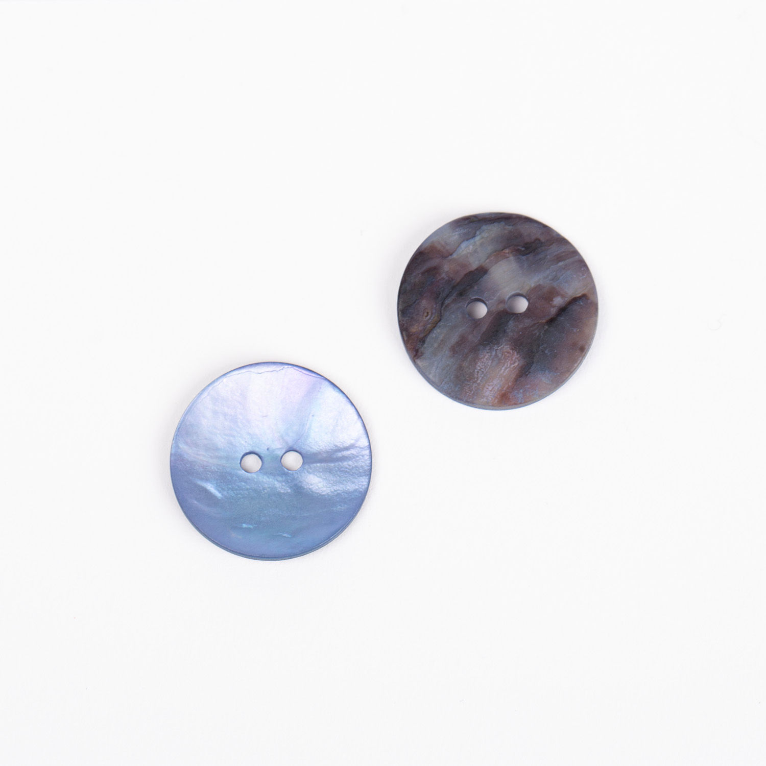 DROPS gumbi sedef okrugli plavi 20 mm